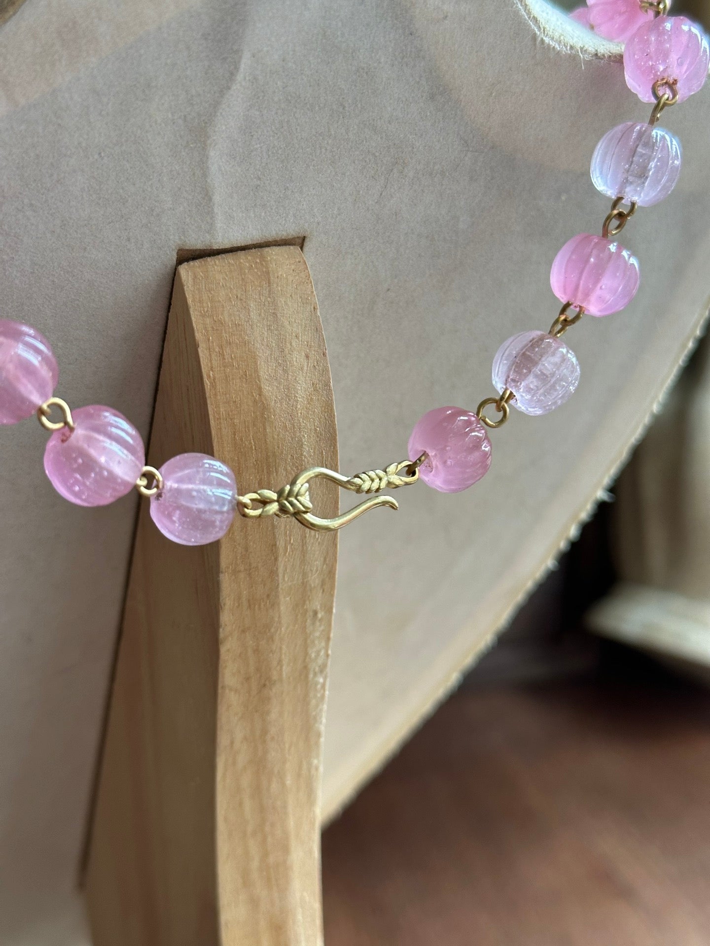 「Dorothy」Peachy-pink Glaze Necklace