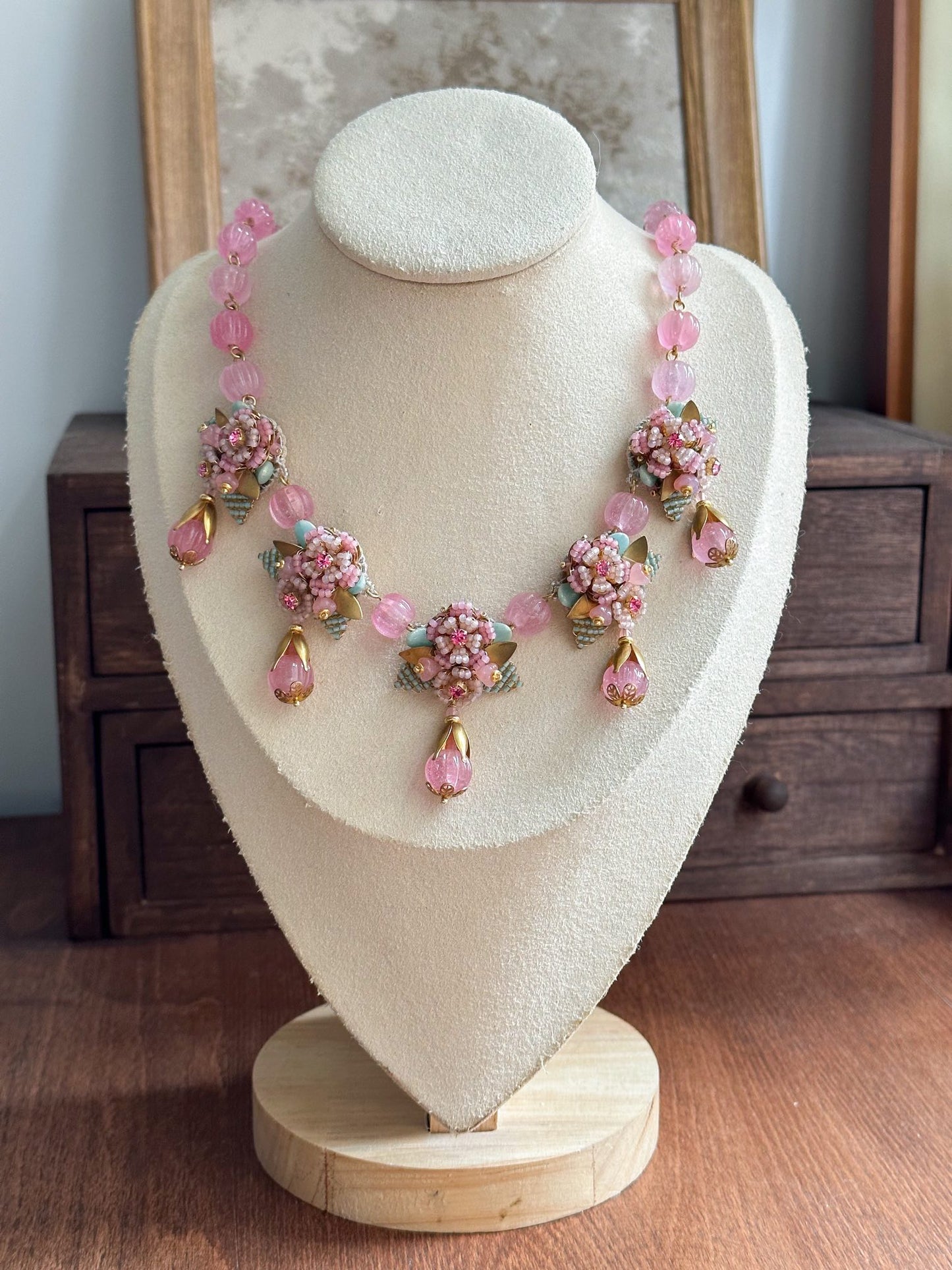 「Dorothy」Peachy-pink Glaze Necklace