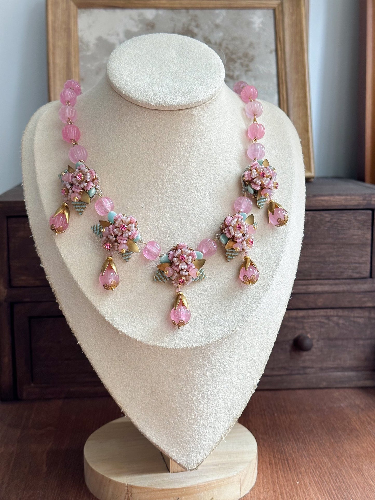 「Dorothy」Peachy-pink Glaze Necklace