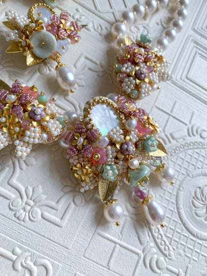 「Garden of Dreams」Pink Flower with Pearl and Shellfish Collection